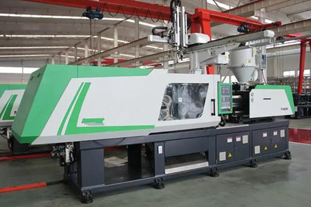 果筐注塑機(jī)大概賣(mài)多少錢(qián)一臺(tái)？幾萬(wàn)到幾十萬(wàn)不等！