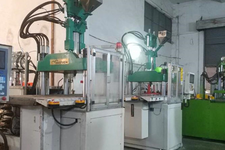 立式高速注塑機(jī)如何控制溫度？掌握這四點(diǎn)！