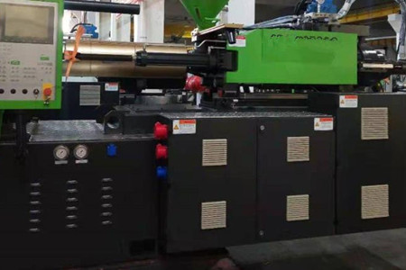 塑料注塑機(jī)的輔助設(shè)備有哪些？京瓊介紹！