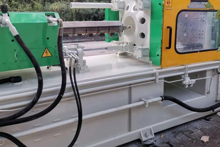 大型二板注塑機(jī)導(dǎo)軌腐蝕了如何修復(fù)？