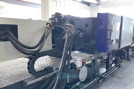 如何選擇混雙色注塑機(jī)？看完后漲知識！