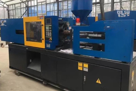 塑料注塑機(jī)操作期間需要注意哪些事項(xiàng)？